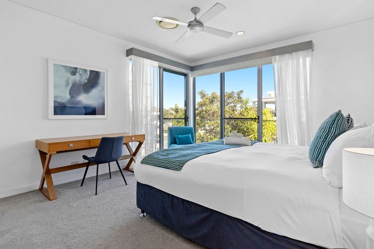 Salt Beach Escape – Coastal Reserve views and Pool
