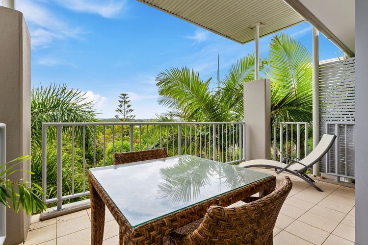 Resort & Spa 8321/22 – with Hinterland Views