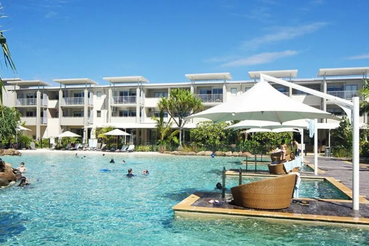 Resort & Spa 8321/22 – with Hinterland Views