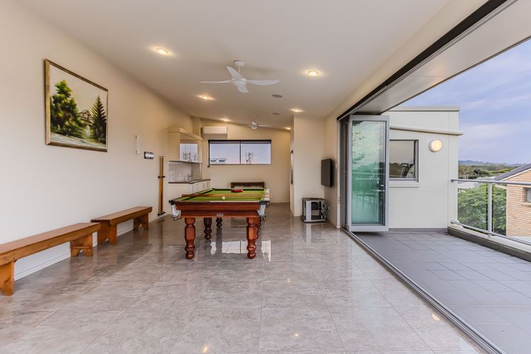 Ming 3 – Beachfront on Marine Parade