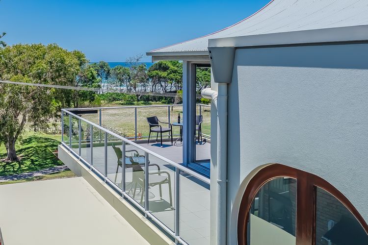 Ming 3 – Beachfront on Marine Parade