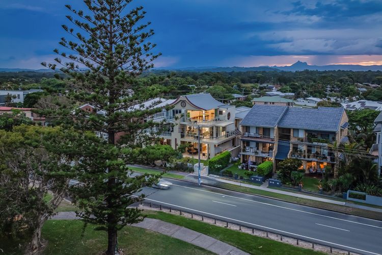 Ming 3 – Beachfront on Marine Parade