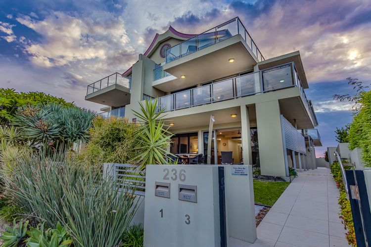 Ming 3 – Beachfront on Marine Parade