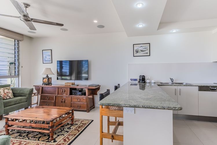 Ming 3 – Beachfront on Marine Parade