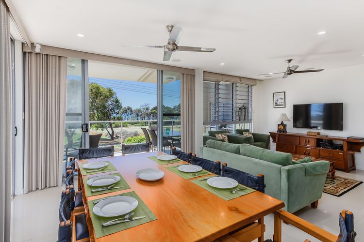 Ming 3 – Beachfront on Marine Parade