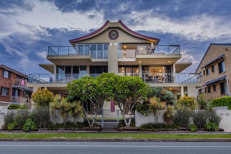 Ming 3 – Beachfront on Marine Parade