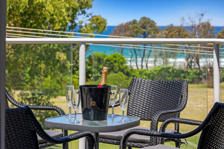 Ming 3 – Beachfront on Marine Parade