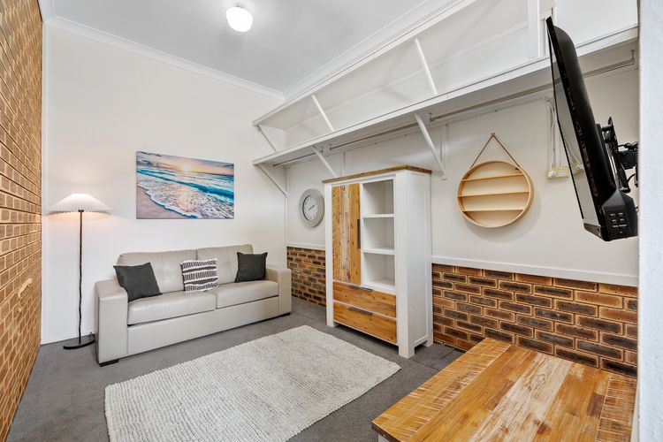 Marlin Manor – Pet Friendly Home 600m to Beach