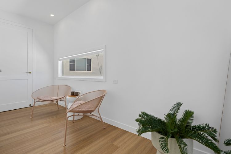 Pearl House – Coastal Luxury Retreat with Pool