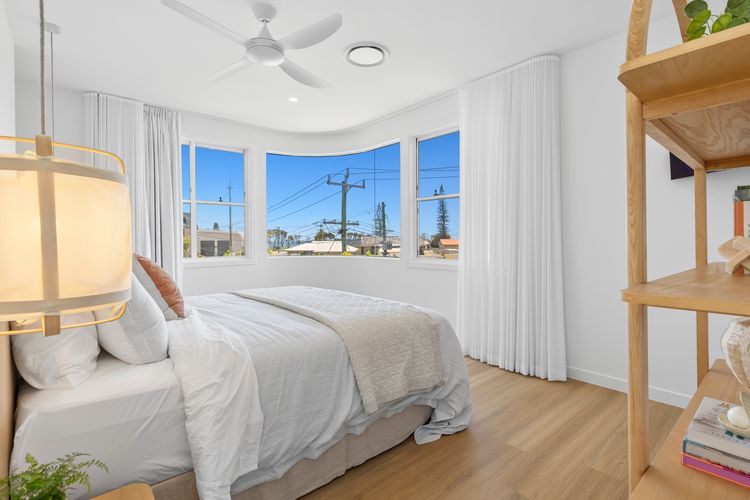 Pearl House – Coastal Luxury Retreat with Pool