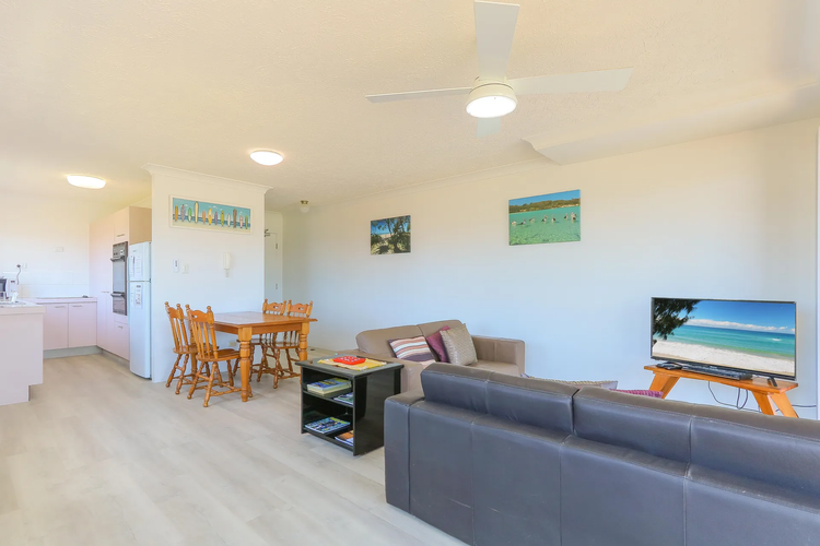 Ocean Views at Acacia – Beachfront Apartment