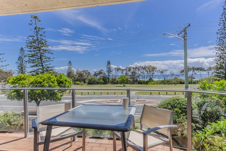 Ocean Views at Acacia – Beachfront Apartment