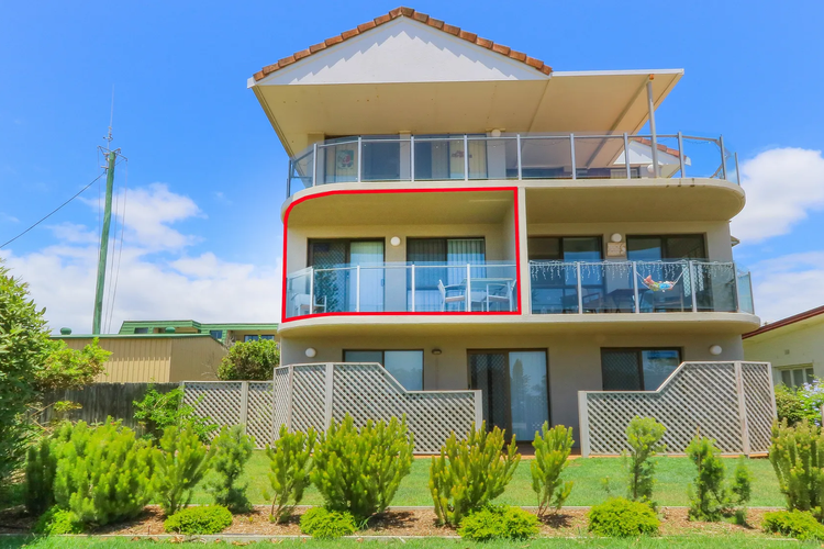 Ocean Views at Acacia – Beachfront Apartment