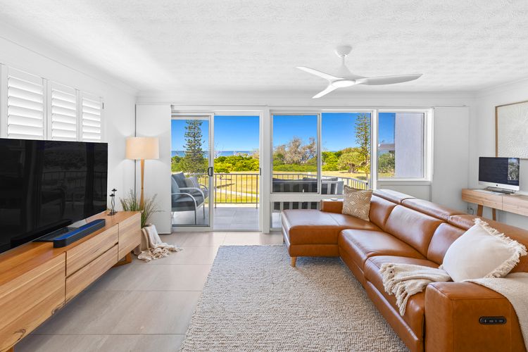 Ocean Outlook 4 on Marine Pde