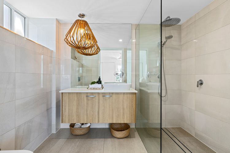 Ocean Outlook 4 on Marine Pde