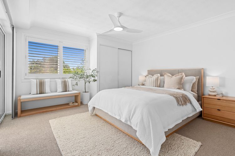 Ocean Outlook 4 on Marine Pde