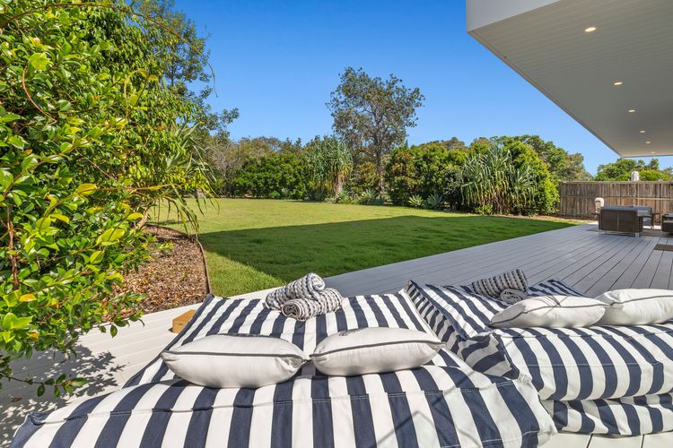 Cylinder Shores – Luxury Beachfront Home