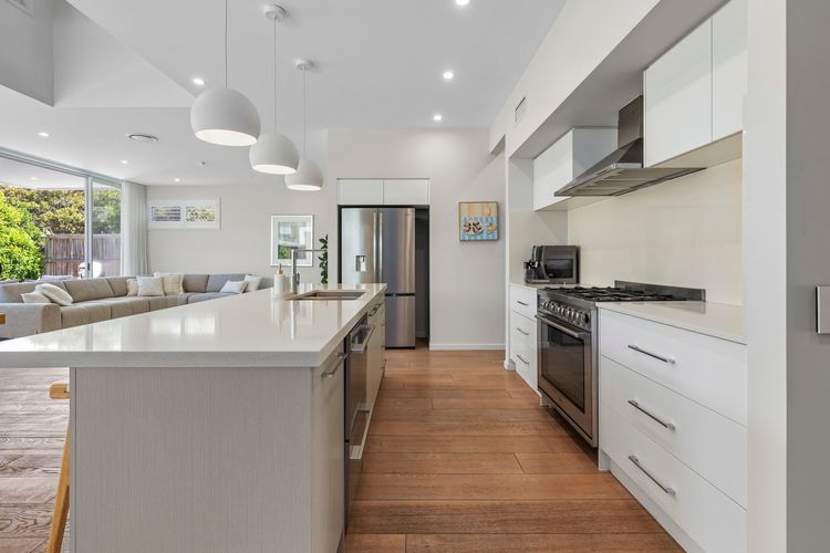 Cylinder Shores – Luxury Beachfront Home