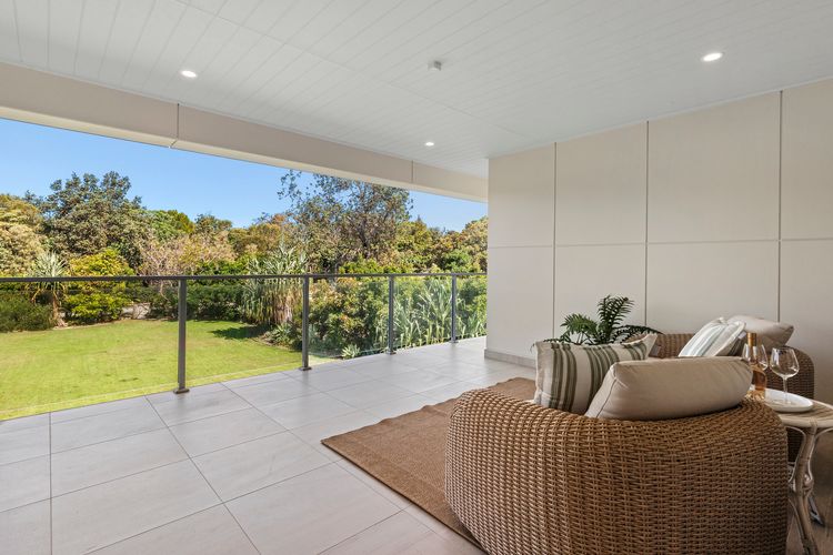 Cylinder Shores – Luxury Beachfront Home