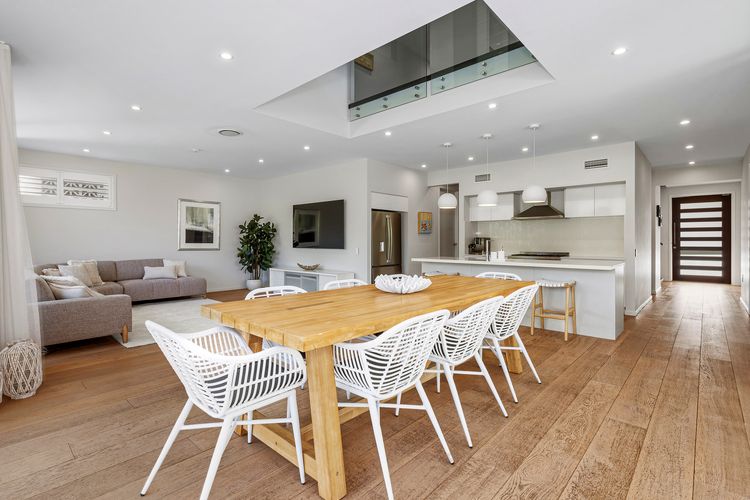 Cylinder Shores – Luxury Beachfront Home