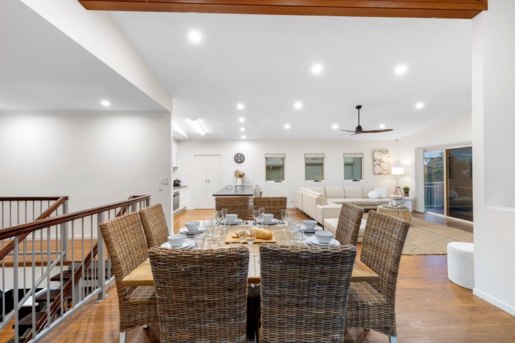 Surfmist by the Beach – Pet Friendly with Pool