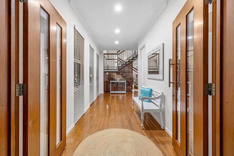 Surfmist by the Beach – Pet Friendly with Pool