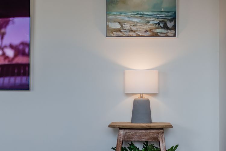 Three Pelicans by the Creek Pottsville– Huge Home