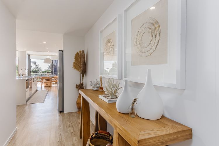 Coastal Haven – Ocean Views on Marine Parade