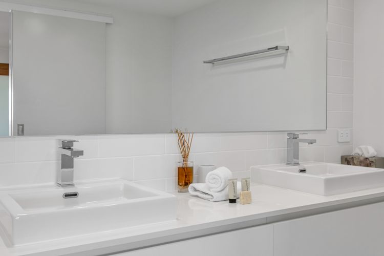 Coastal Haven – Ocean Views on Marine Parade