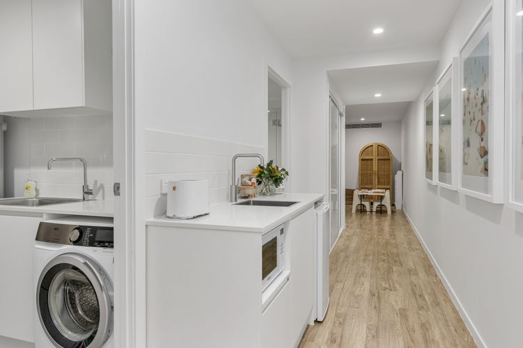 Coastal Haven – Ocean Views on Marine Parade