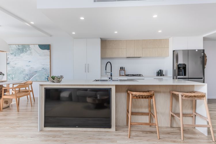 Coastal Haven – Ocean Views on Marine Parade