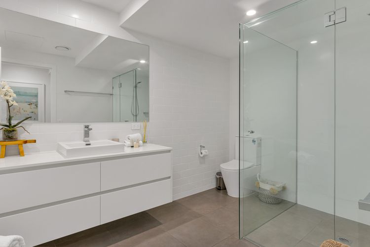 Coastal Haven – Ocean Views on Marine Parade