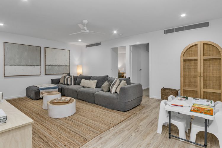 Coastal Haven – Ocean Views on Marine Parade