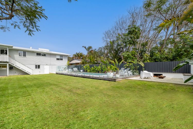 Kingscliff Beach House with Sauna and Pool