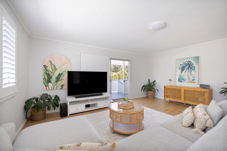 Kingscliff Beach House with Sauna and Pool