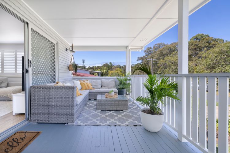 Kingscliff Beach House with Sauna and Pool