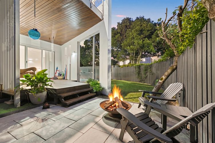 The Boat House- Casuarina Beachfront Home