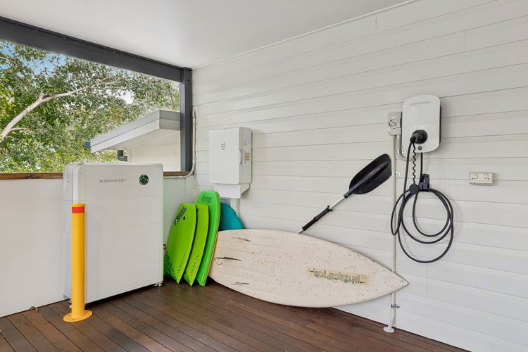 Serenity Escape – Private, Pet-Friendly Home on the Broadwater