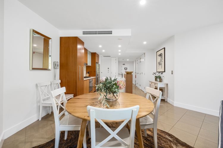 Cotton Beach 97 – Luxurious Mid Floor Apartment