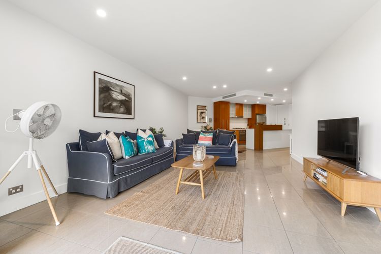 Cotton Beach 97 – Luxurious Mid Floor Apartment