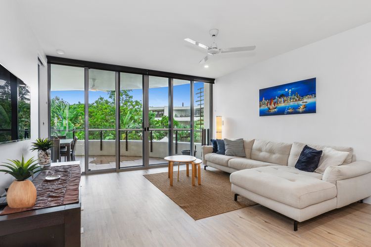 Cotton Beach Apartment 33 with Pool Views