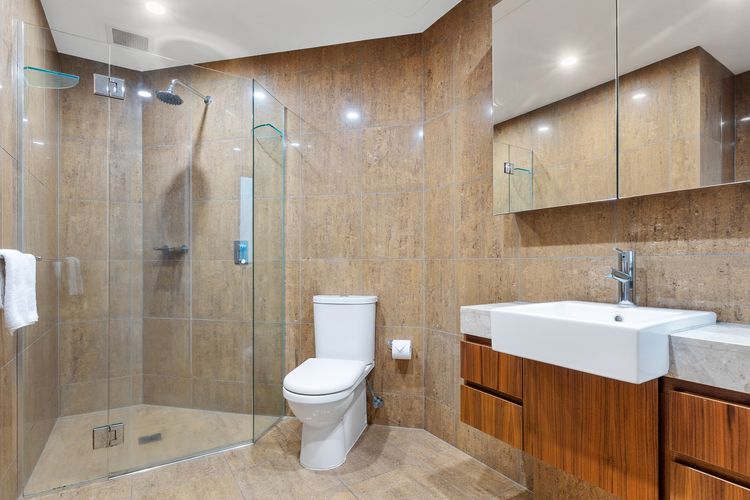 Cotton Beach Apartment 33 with Pool Views