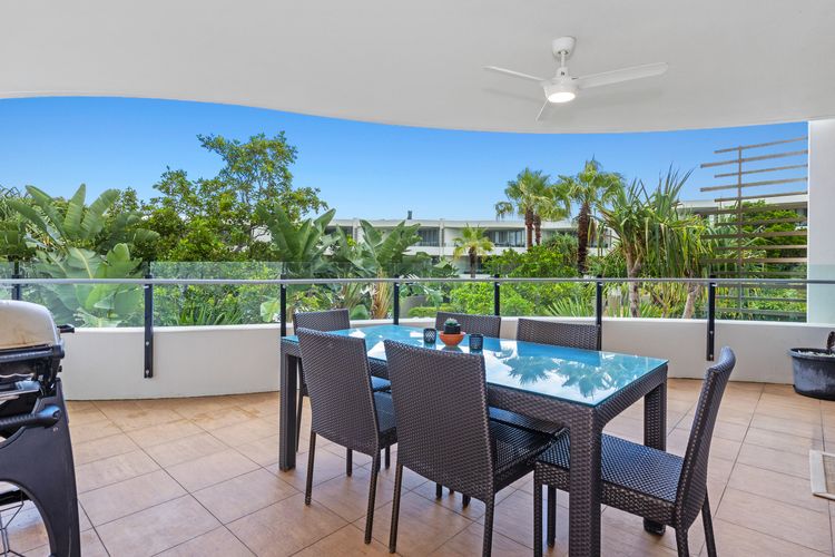 Cotton Beach Apartment 33 with Pool Views