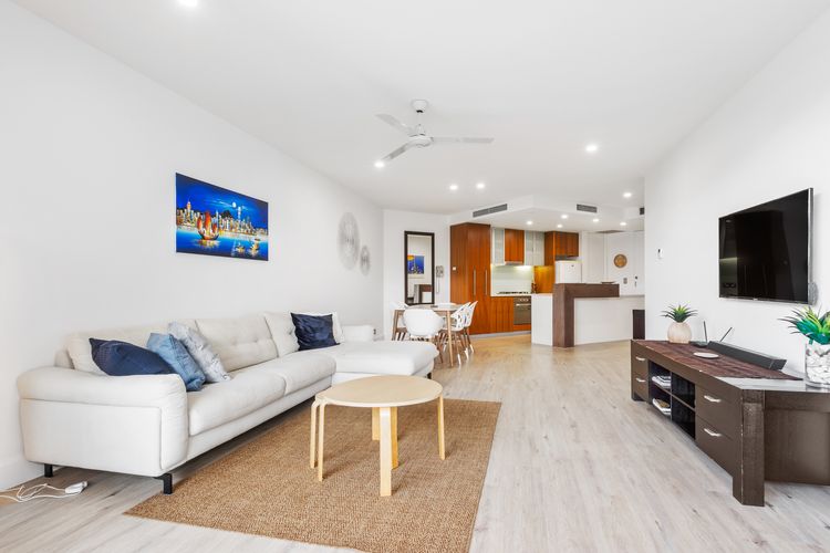 Cotton Beach Apartment 33 with Pool Views