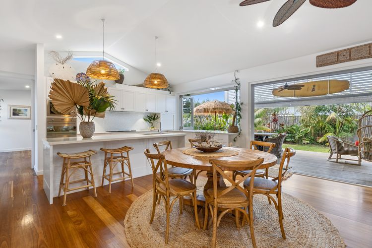 Kia Orana Island Home with Pool