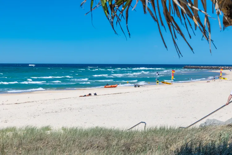 Kingy Beach Getaway with Balcony – Central Kingscliff