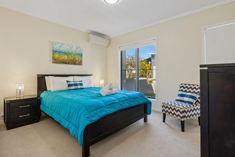 Ocean Blue – 5 Bedroom Pet-Friendly Beachside Home