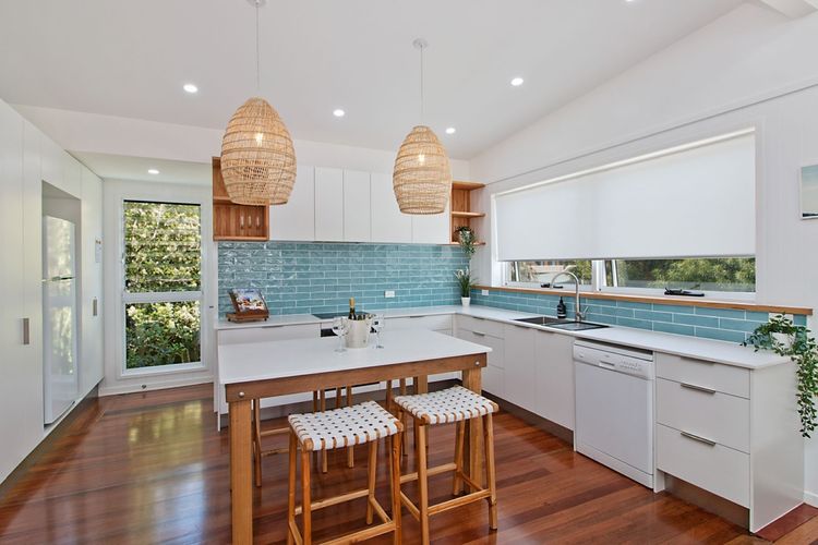 Oceanfront Beach House on Marine