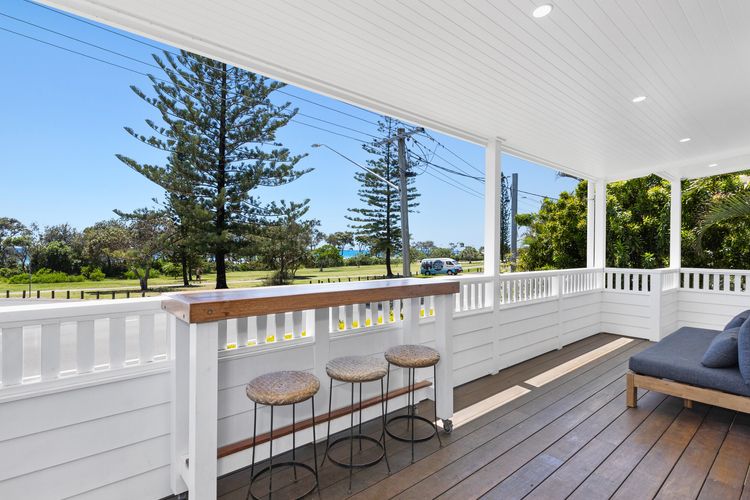 Oceanfront Beach House on Marine