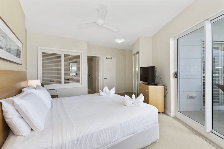 Resort on the Beach 4302 with resort Pool